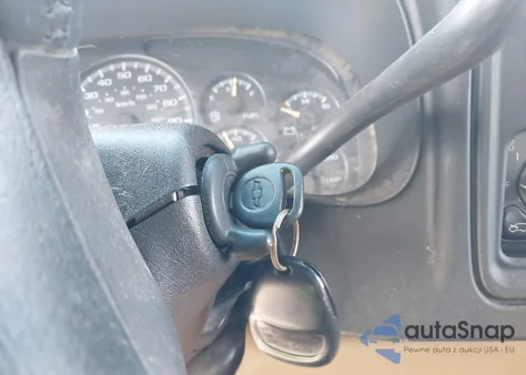 2000 Chevrolet Silverado 2500 Lt z USA, uszkodzony, nr VIN 1GCGK29U8YE215392